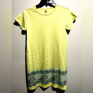 Tea collection tee shirt dress.  Chartreuse color, very good condition